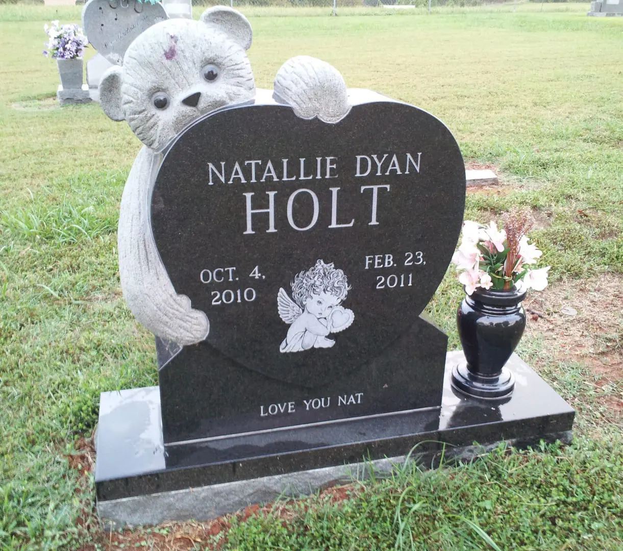 Natallie Dyan Holt Memorial Block