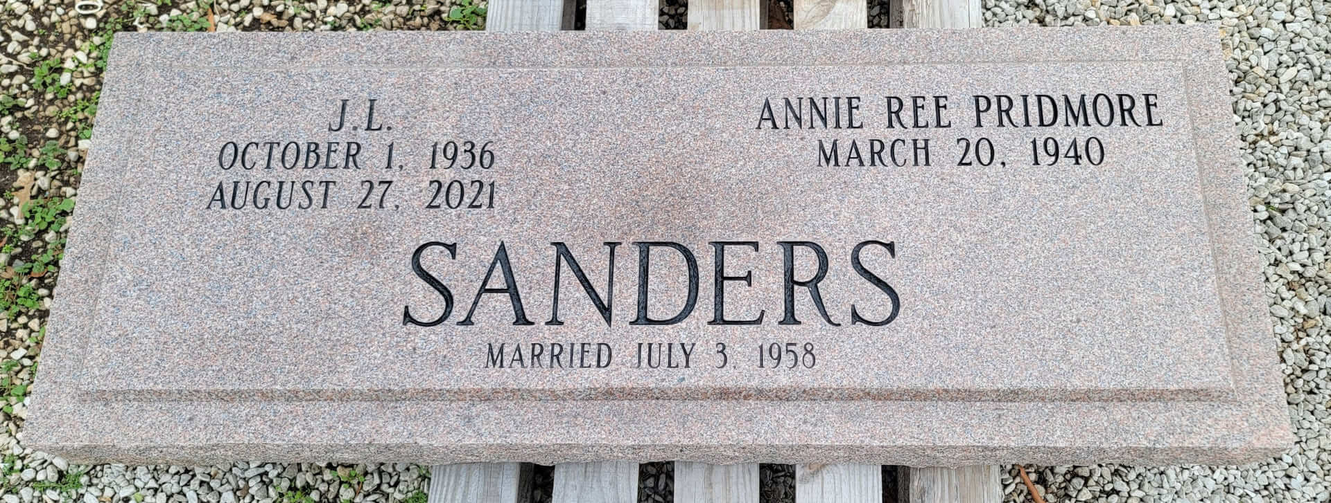 Sanders J.L and Annie Ree Pridmore Memorial Slab