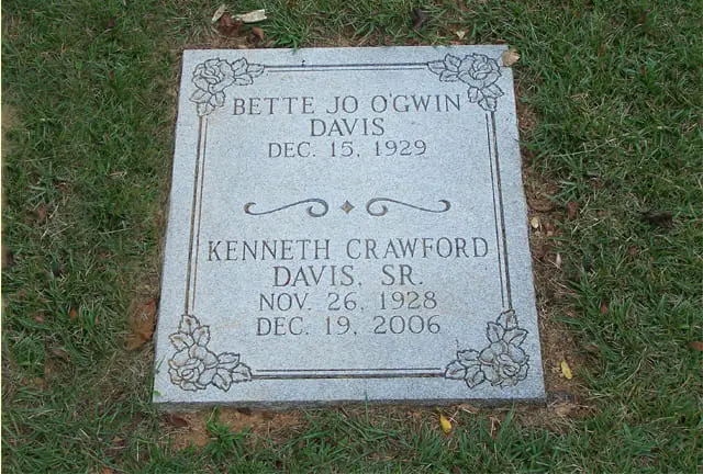 Bette Jo O Gwin Davis and Kenneth Crawford Slab